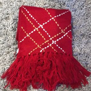 Red loft scarf